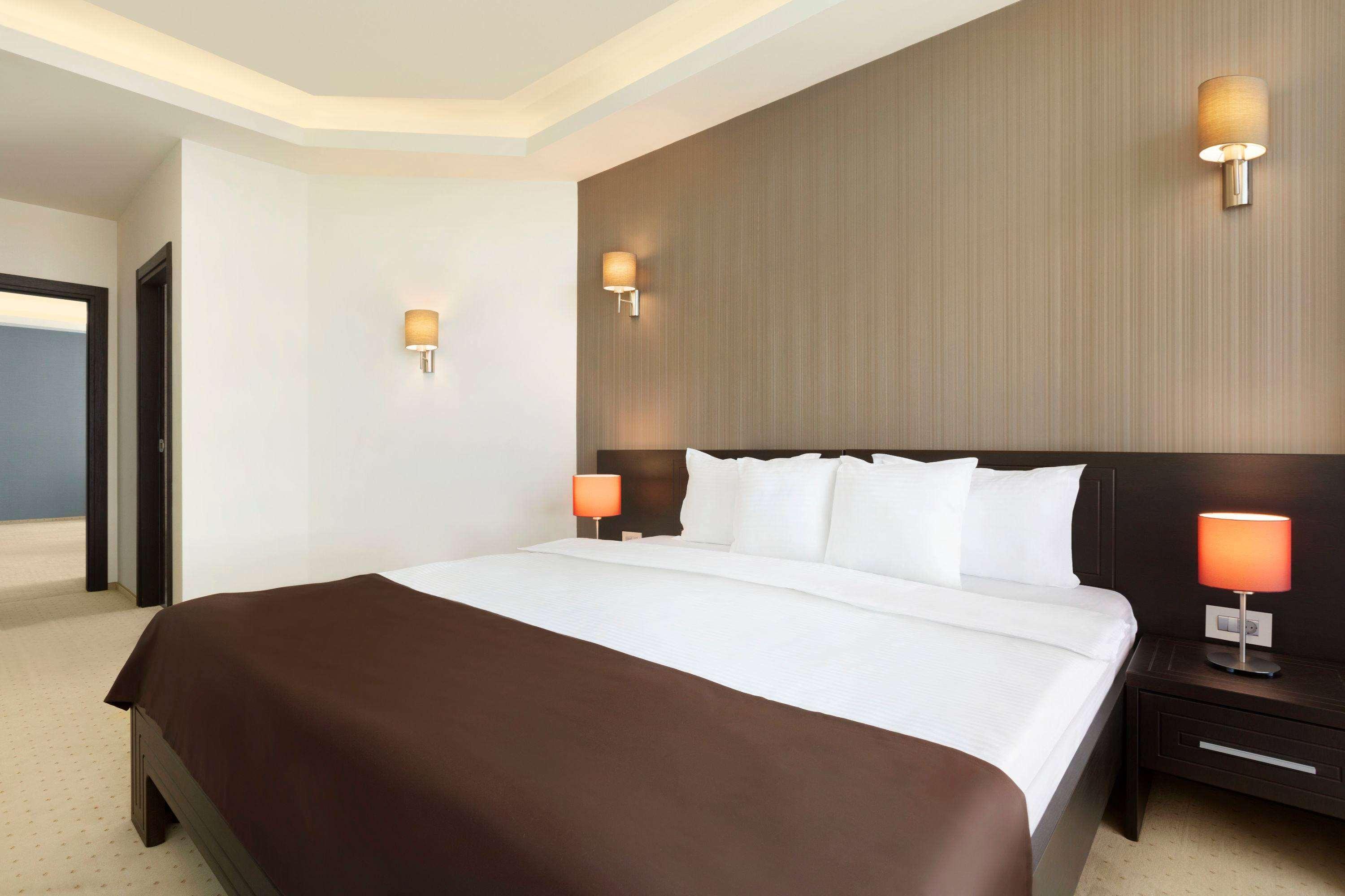 Ramada 4*