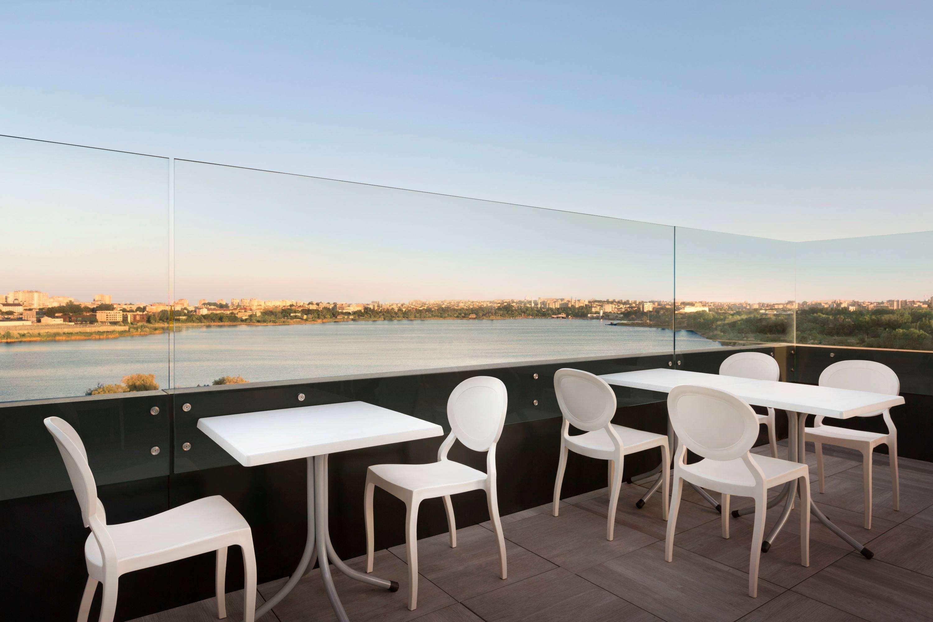 Ramada Hotel 4*
